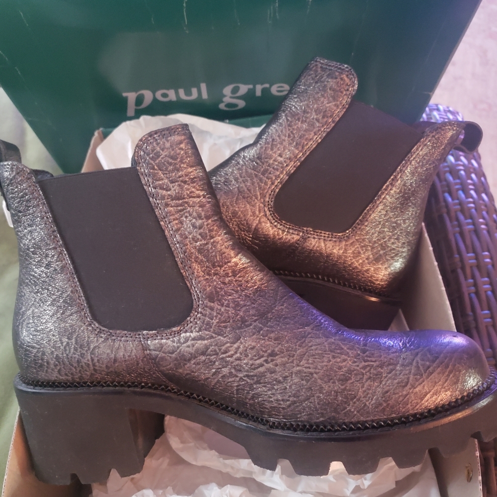 EUC PAUL GREEN JADA BOOT 7.5 U.S.